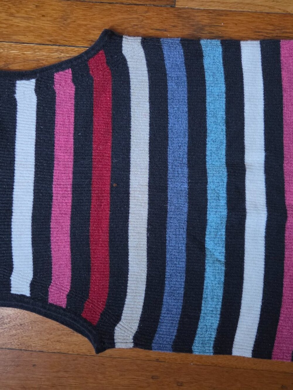 Striped Sweater 💙 ❤️ 💜 - Picture 7 of 10